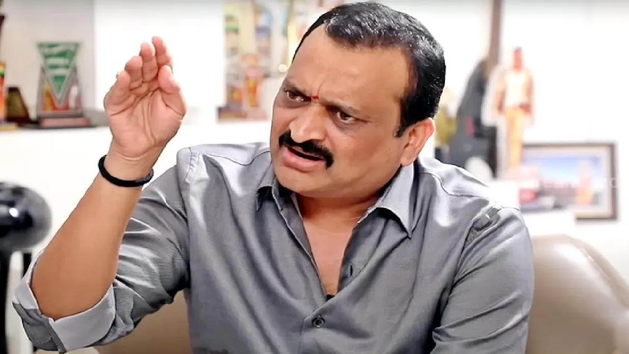 Bandla Ganesh: అన్ని అబద్ధాలు చెబుతారా?