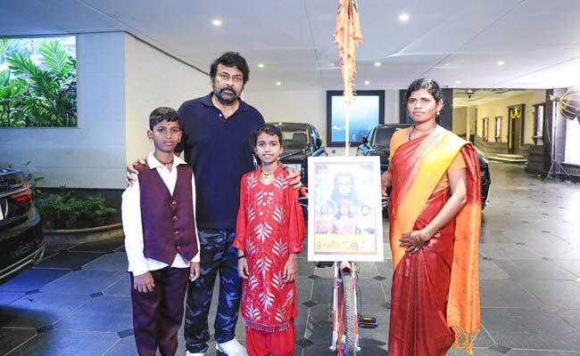 Chiranjeevi: చిరు రూటే సెపరేటు..