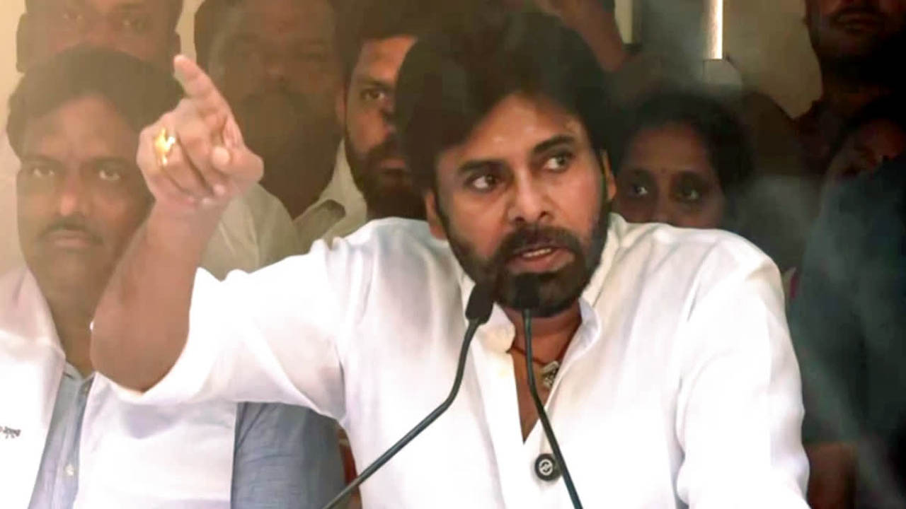 Pawan Kalyan: పవన్‌కు రూటు వేసింది తెలంగాణ నేతలేనా? ప్రత్యర్థులే ప్రచారకర్తలా?