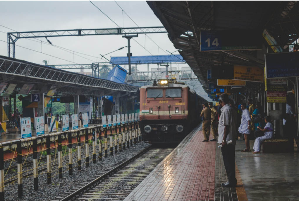 Railway Reservation: రైల్వే రిజర్వేషన్ చేసుకోవాలనుకుంటున్నారా? అయితే ఇది తెలుసుకోవాల్సిందే..