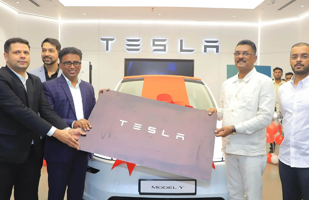 Tesla EV: ఇండియాలో తొలి టెస్లా కారు.. కొనుగోలు చేసిందెవరంటే..