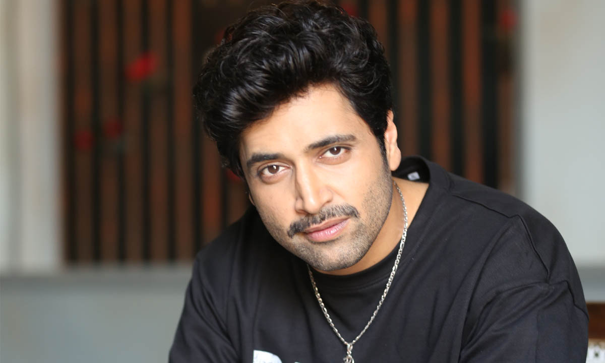 Adivi Sesh: ఆ విజువల్ ఇమాజినేషన్ నుంచి వచ్చిందే డెకాయిట్..