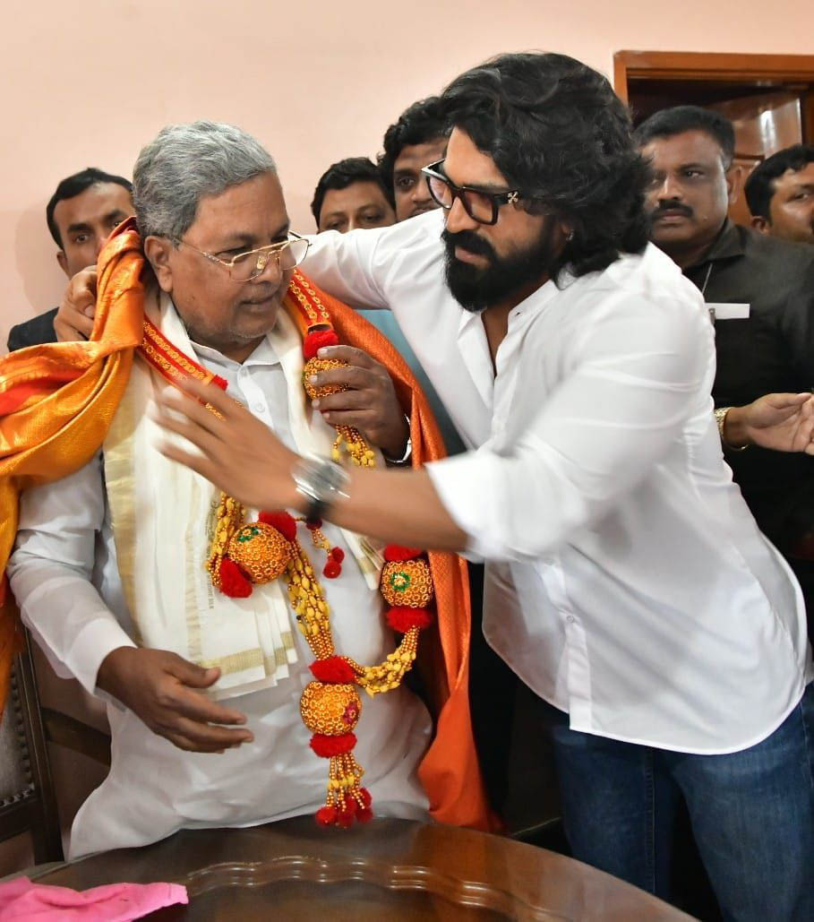 Ram Charan: చెర్రీకి సిద్దరామయ్య ఆహ్వానం.. అభిమానుల కళ్లలో ఆనందం..