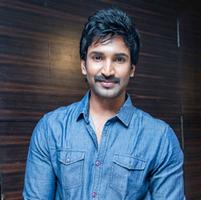 నిశ్శబ్దానికి జీవం పోసిన నటుడు ఆది పినిశెట్టి