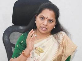 సమస్యల సునామీలో కవిత.. బయటకు వచ్చేదెలా?