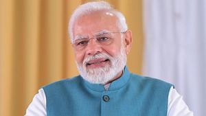 PM Modi: ప్రభుత్వోద్యోగులకు ఎదురుగా కోడిని వేలాడదీసి ప్లేటులో ప్లెయిన్ రైస్ వడ్డిస్తున్న మోదీ