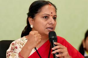 Kalvakuntla Kavitha: పార్టీ పేరుతో బీఆర్ఎస్‌ను గట్టి దెబ్బ కొట్టిన కవిత