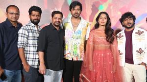 Mitra Mandali: కడుపుబ్బ నవ్వించే కథ..
